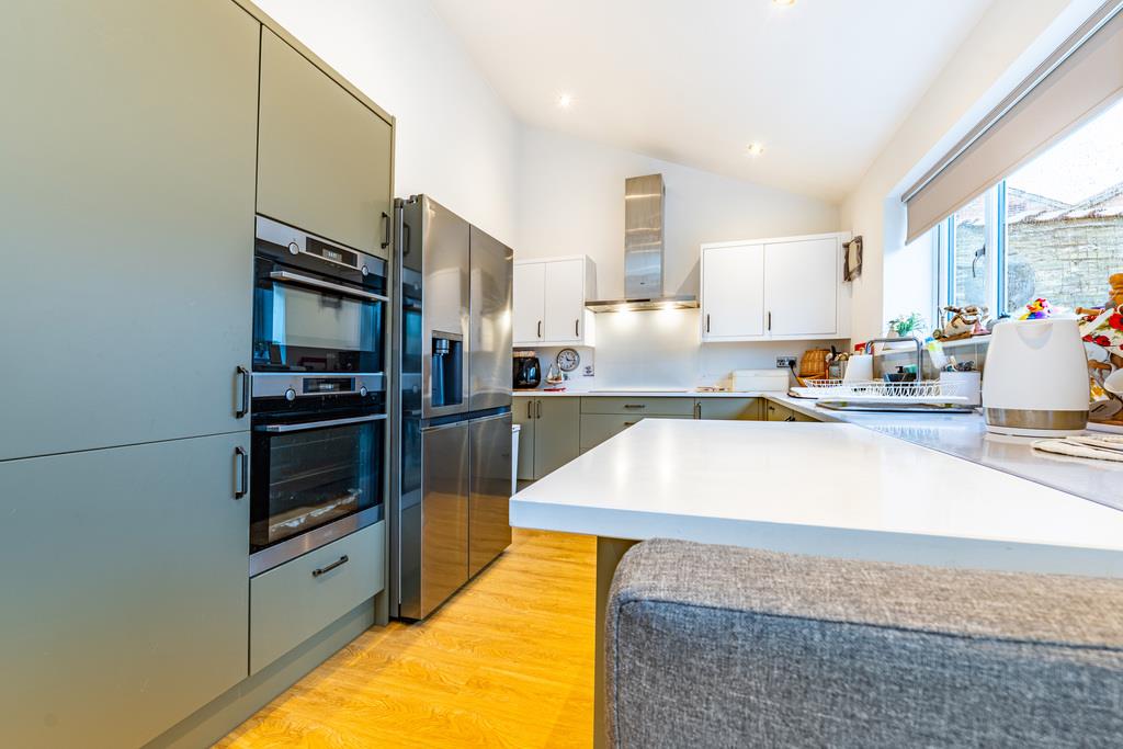 Property Image 43ae50de-0b40-4adf-9b4e-888f6c2d5c69
