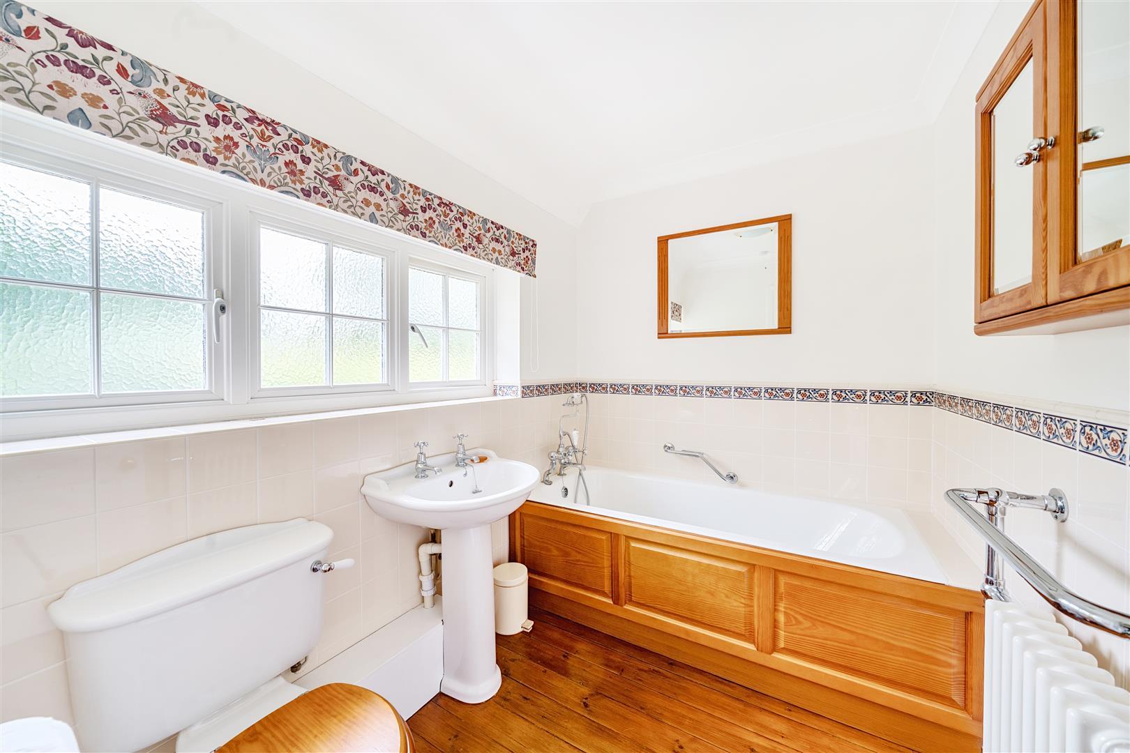 Property Image 43bbc525-ad18-40ce-b59d-58f99bde5ff8