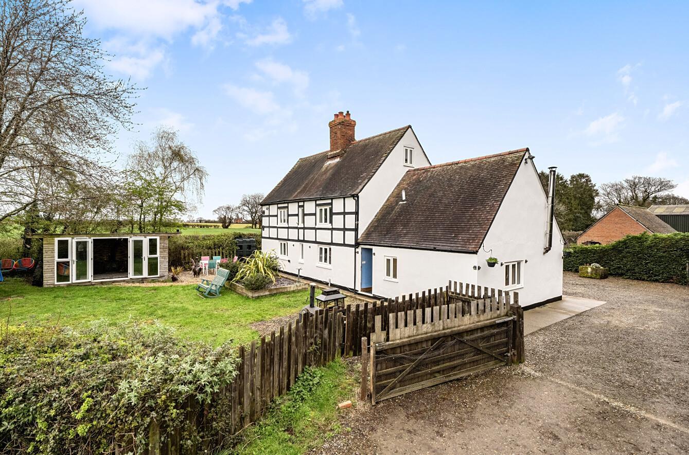 Property Image 43c6b716-9f0e-4923-8f70-de64b690e12c