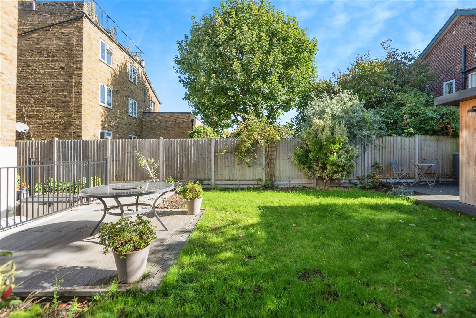 Property Image 43d6a555-9b5f-418c-9d38-acfe9d2a65f3