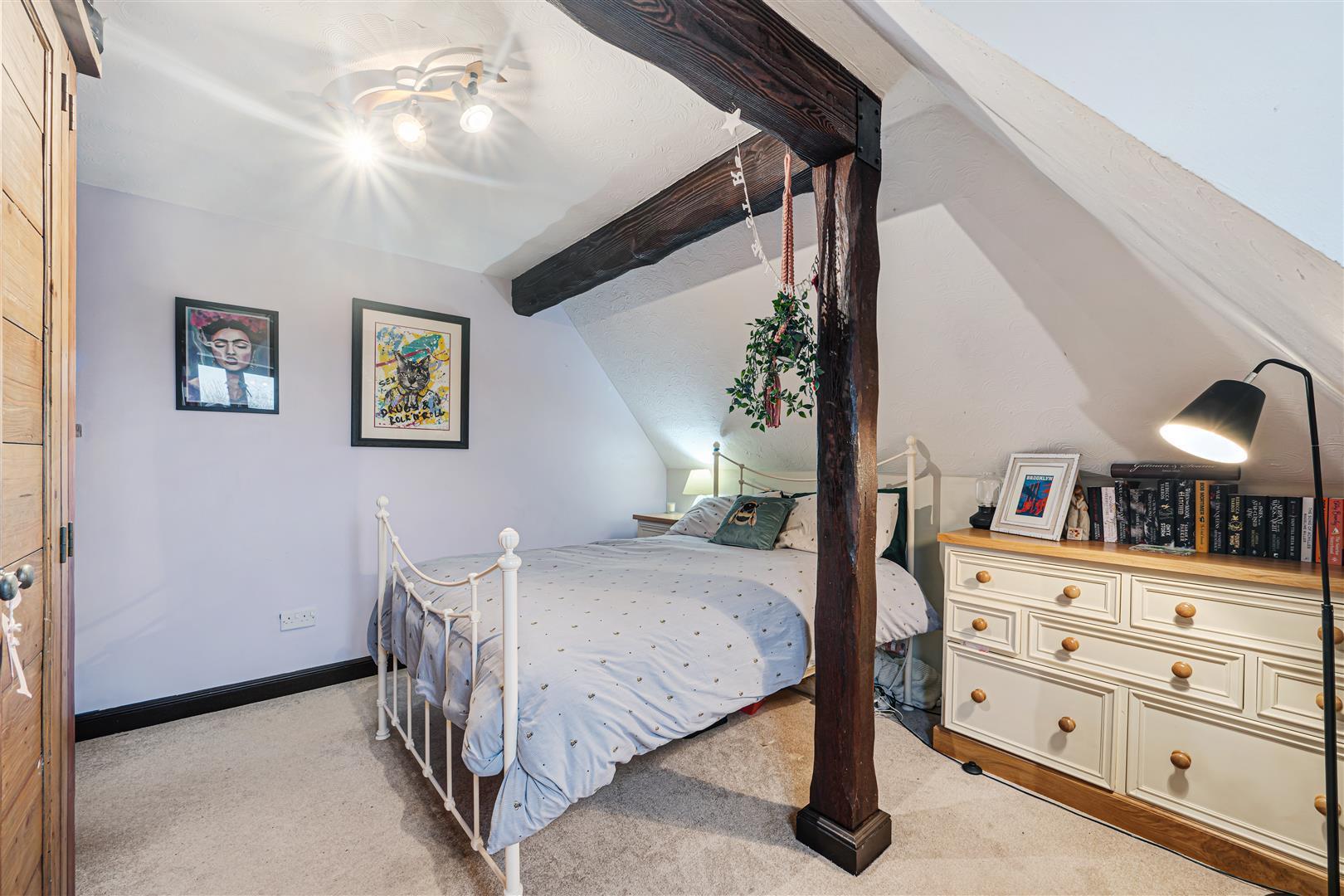 Property Image 43dd8298-09a3-43a3-9fd2-723a6e3db522