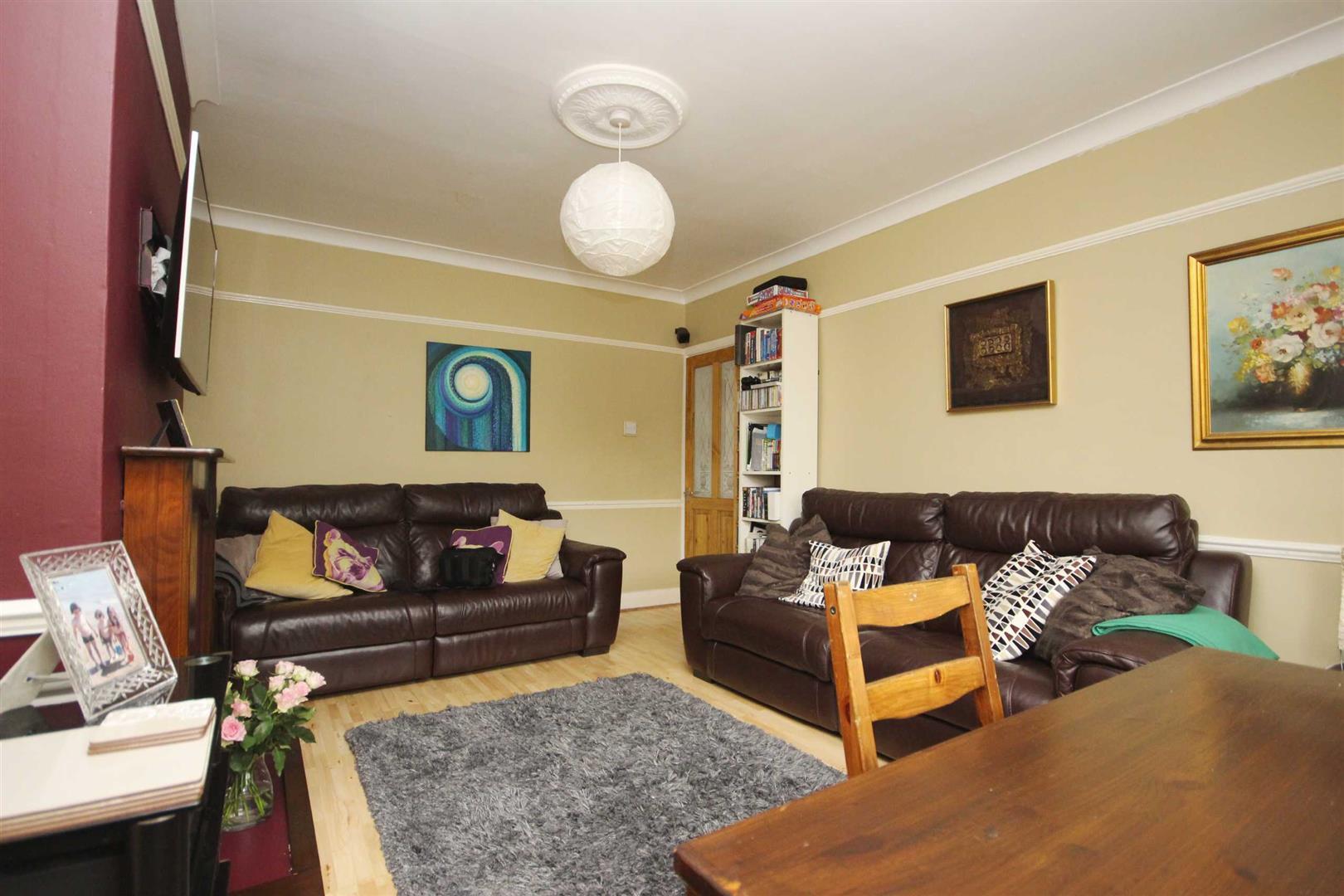 Property Image 43de8273-630a-44f1-9d30-d511ed5b9a3c
