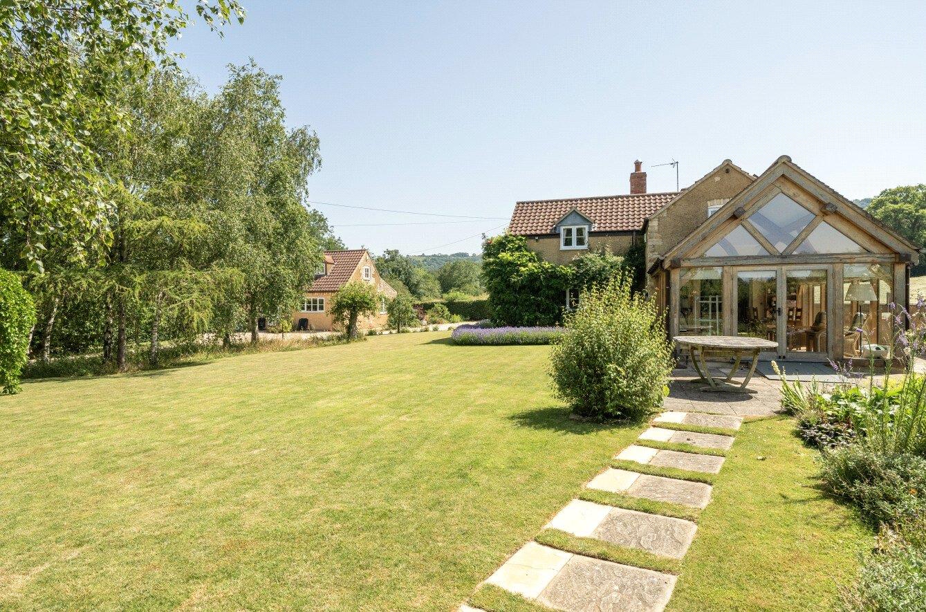 Property Image 43e05872-26d6-4a38-bb5b-e42845e3e50f