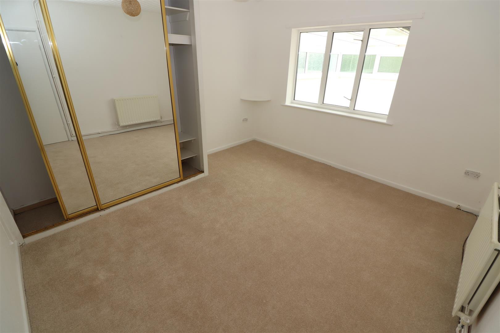 Property Image 43f82e6b-798d-4108-899a-773fa468f2a4