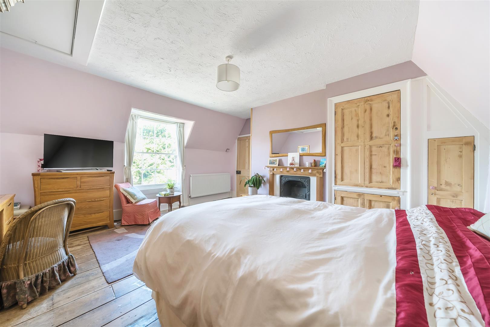 Property Image 43fbf363-fa62-47d9-a0b2-4c1490ccce60