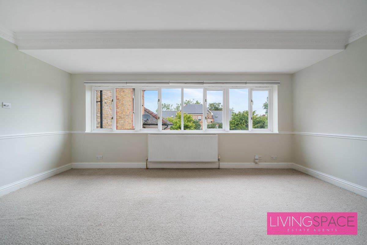 Property Image 43fda2c6-3fe1-4d4d-b014-36975b90dd73