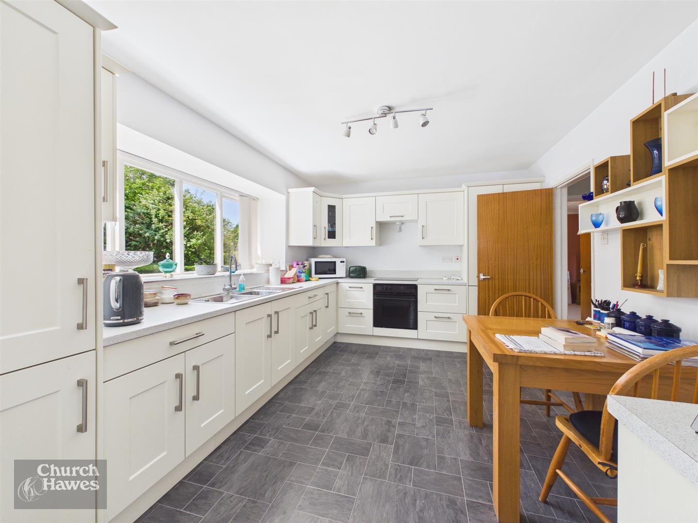 Property Image 43fee3a2-0e64-4d3f-850a-37ce28e1ae92