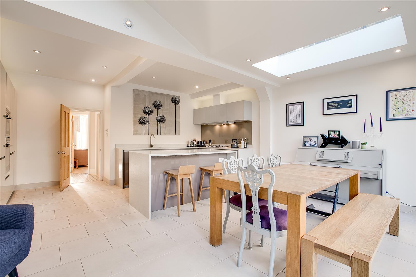 Property Image 440db929-1bb0-4dd2-a1ee-3cd63fe02b37