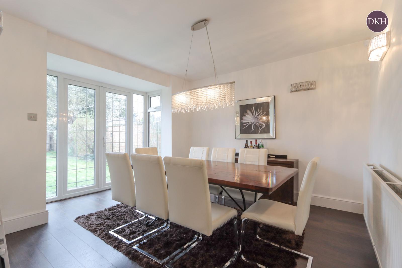 Property Image 440f68d3-0f96-4884-9a38-f808f4c0799d