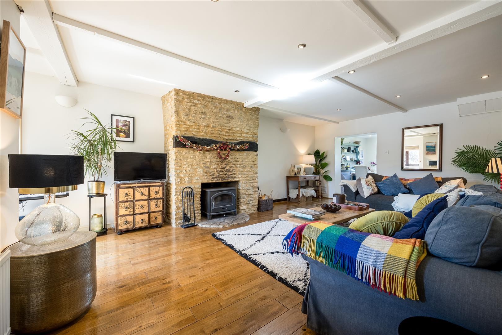 Property Image 441cc843-3274-489b-ab18-3e91899742b9