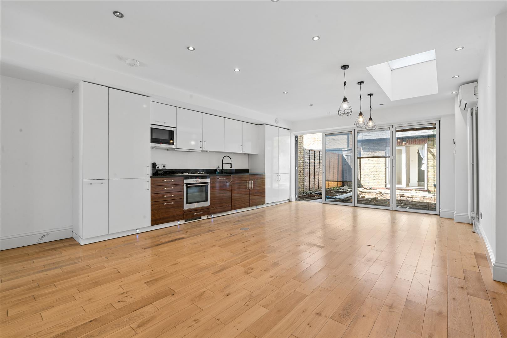 Property Image 4430eba4-ba38-4745-bde5-dbd7b7a77251