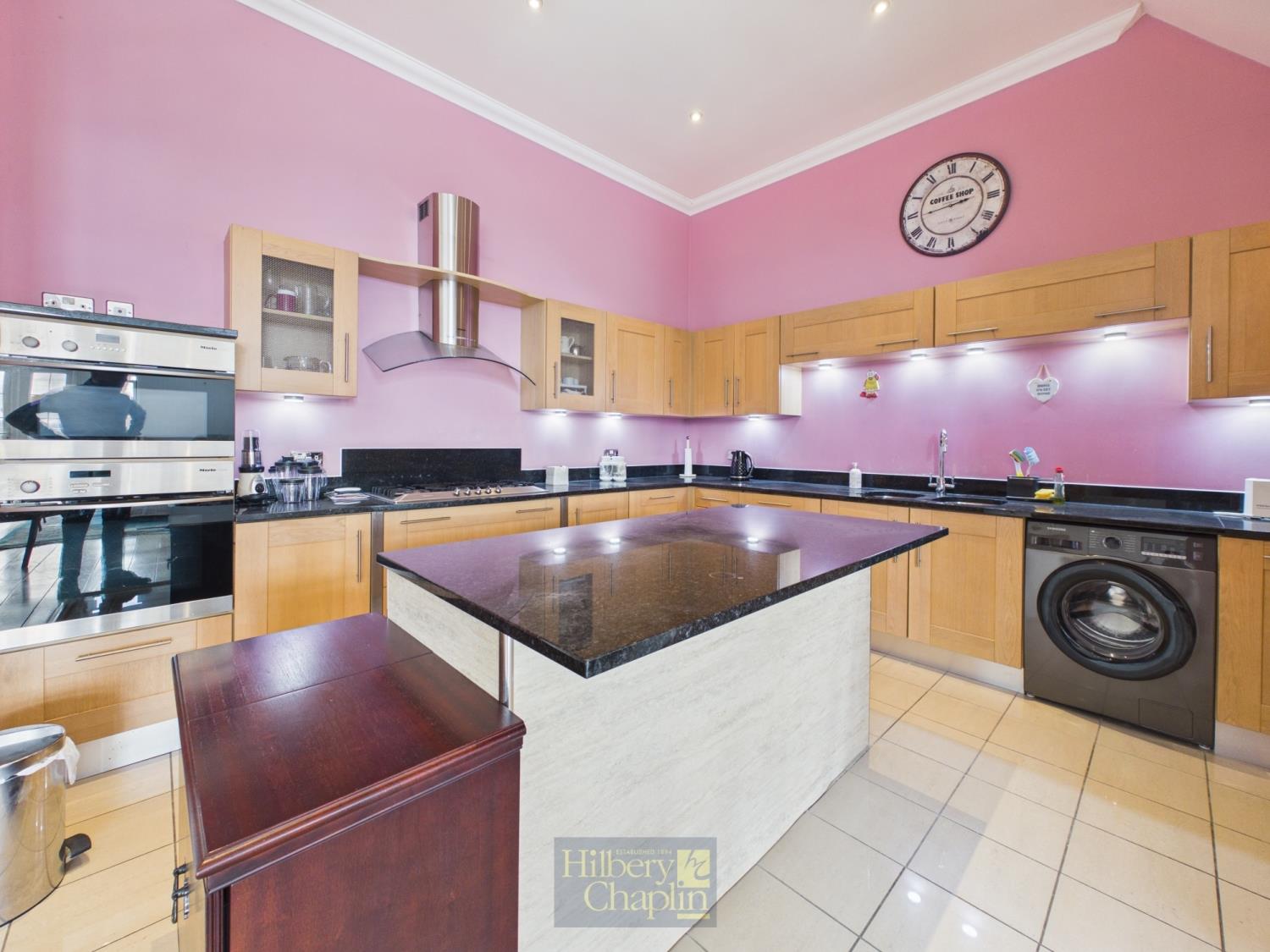 Property Image 44497959-d564-464b-bfba-3c4c34699c6c