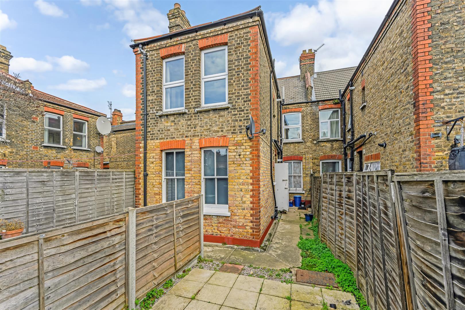 Property Image 446f7677-8797-4527-ae1a-1e44e033c18d