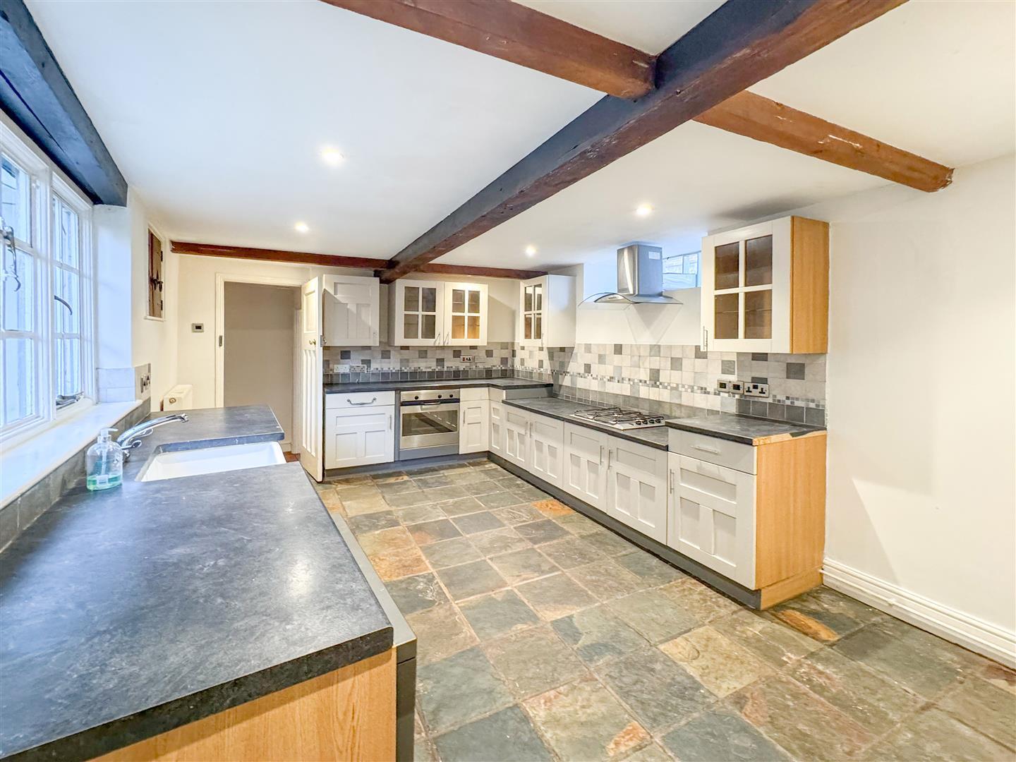 Property Image 447ab012-fb1b-4c08-b43f-b60050a0a858