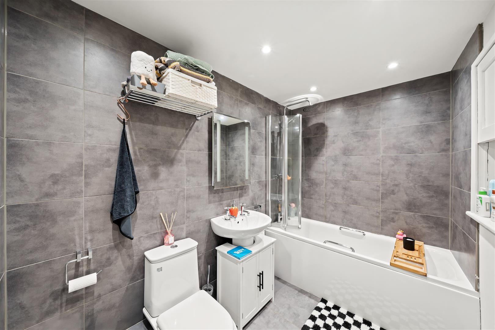 Property Image 44847467-4b18-4a93-a8f4-b3516c1253ae