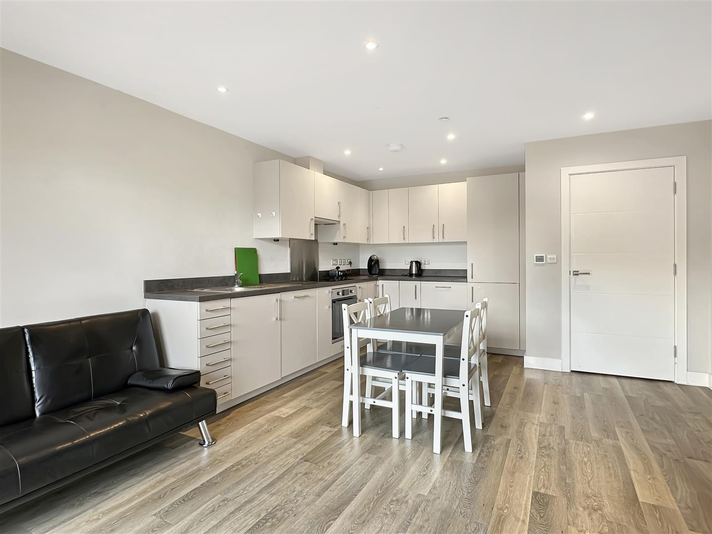 Property Image 44a0a960-8c11-40b8-baa2-5ad12b677e90