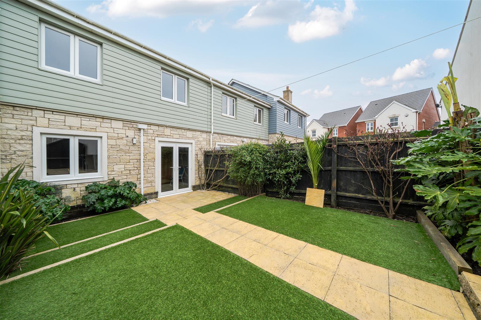 Property Image 44a45b07-780f-45cf-8d8e-715579558cd6