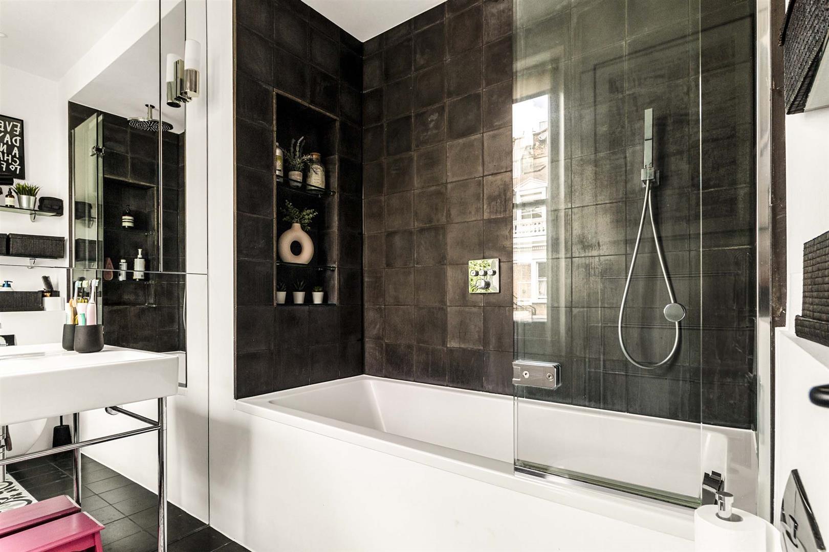Property Image 44af2224-81a3-438f-8f55-1f16f282652d