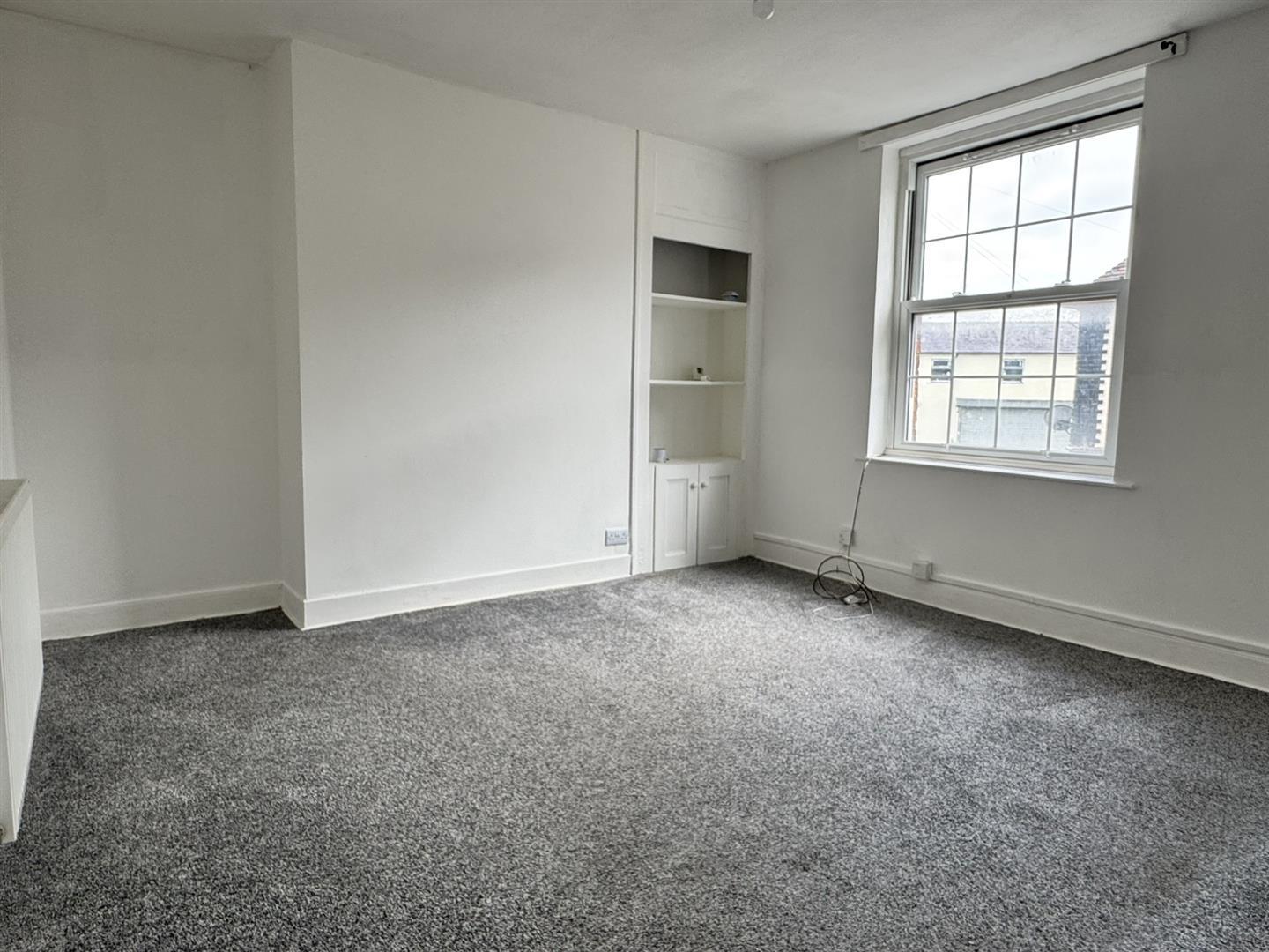 Property Image 44c301db-fe2b-4e55-83ba-0aad07e8b42a