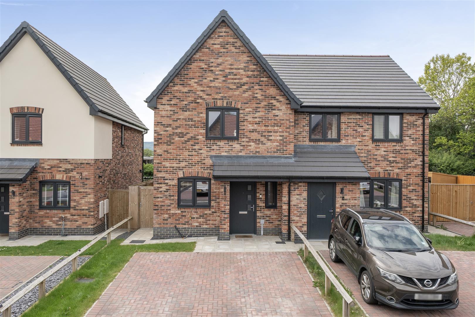 Property Image 44d17ec8-f103-48b8-b035-1aae486007ed