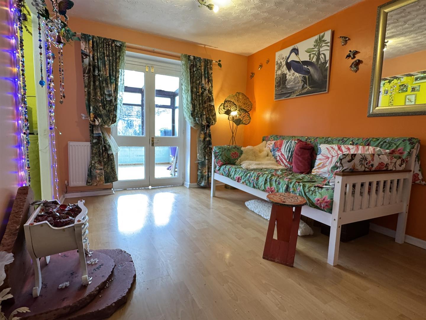 Property Image 44e9f770-f42c-4e05-8b98-652eade9bf49