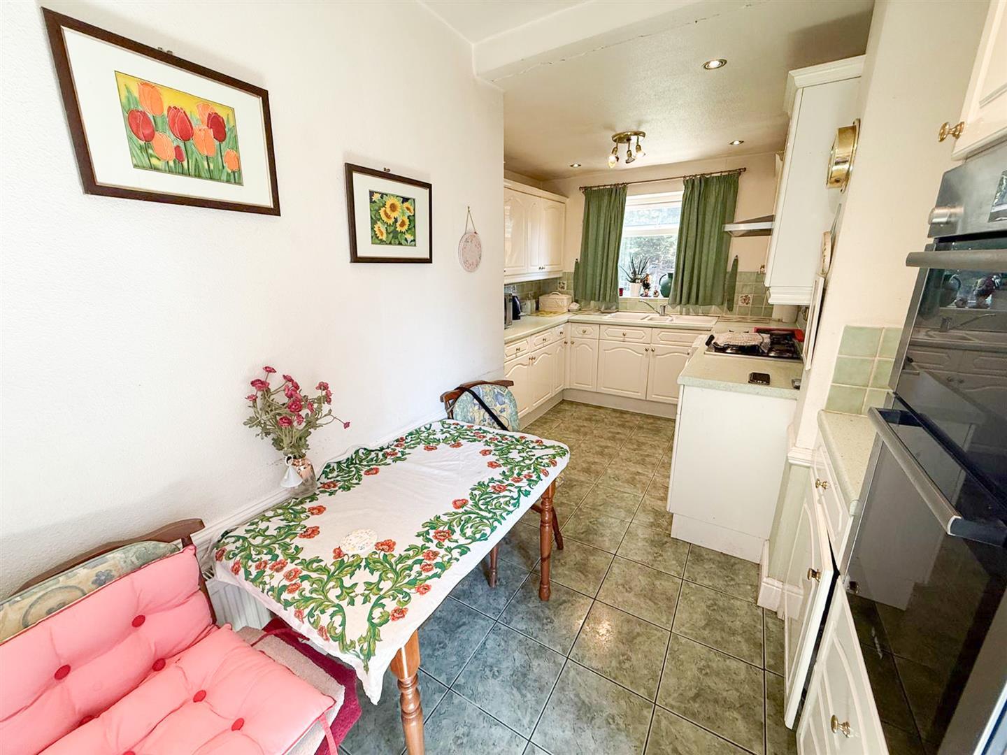 Property Image 4510edbf-b1d8-41ae-bc0b-67a733e3a2e1
