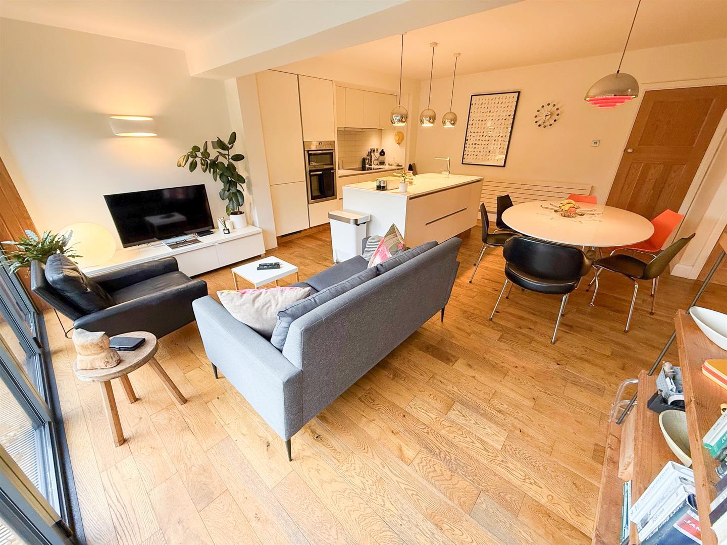 Property Image 45195d9c-1ef4-4319-8d18-83dd86a6c817