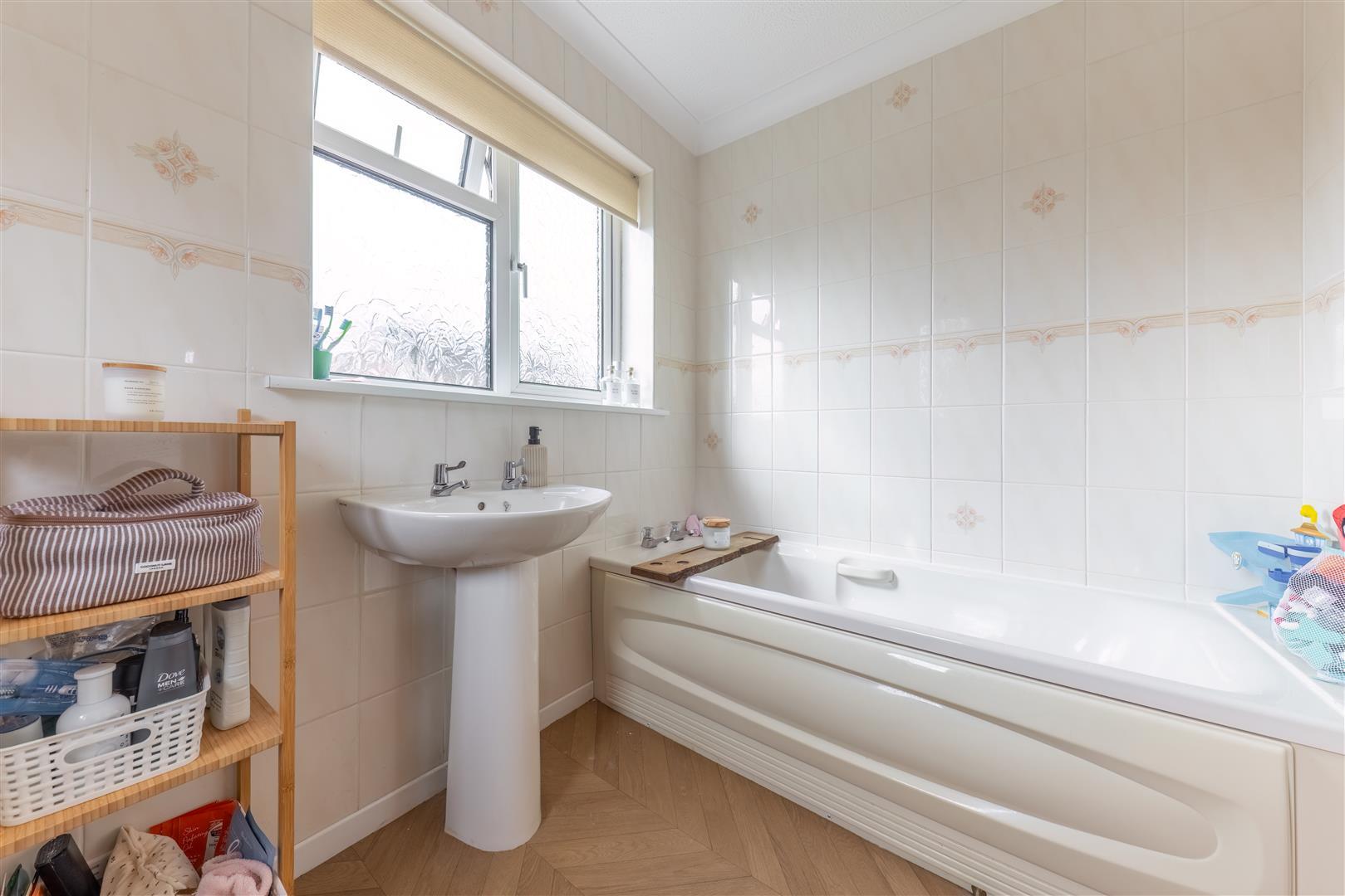 Property Image 451ab580-c5e7-44f1-bbc1-dbe9a769c95d