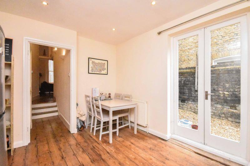 Property Image 45237efe-ba4e-4210-983f-27cf555a4719