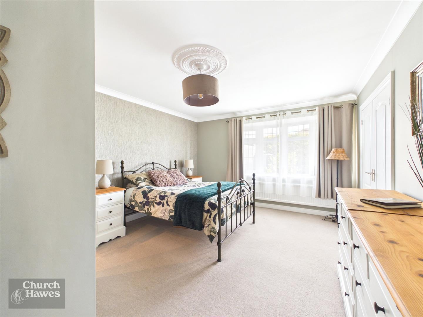 Property Image 453d0a3a-8bfe-49f8-bb39-22c825d19804
