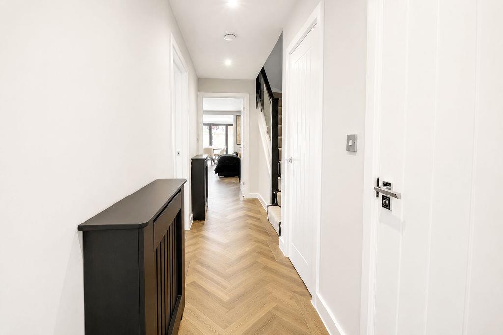 Property Image 45420bf7-0b75-4710-9894-c1fe8a1f7ff3