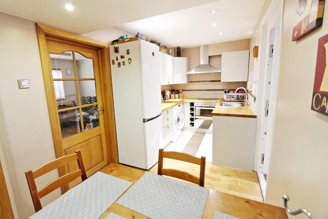 Property Image 454c9936-988d-47dc-8eaf-35919f6bcf80