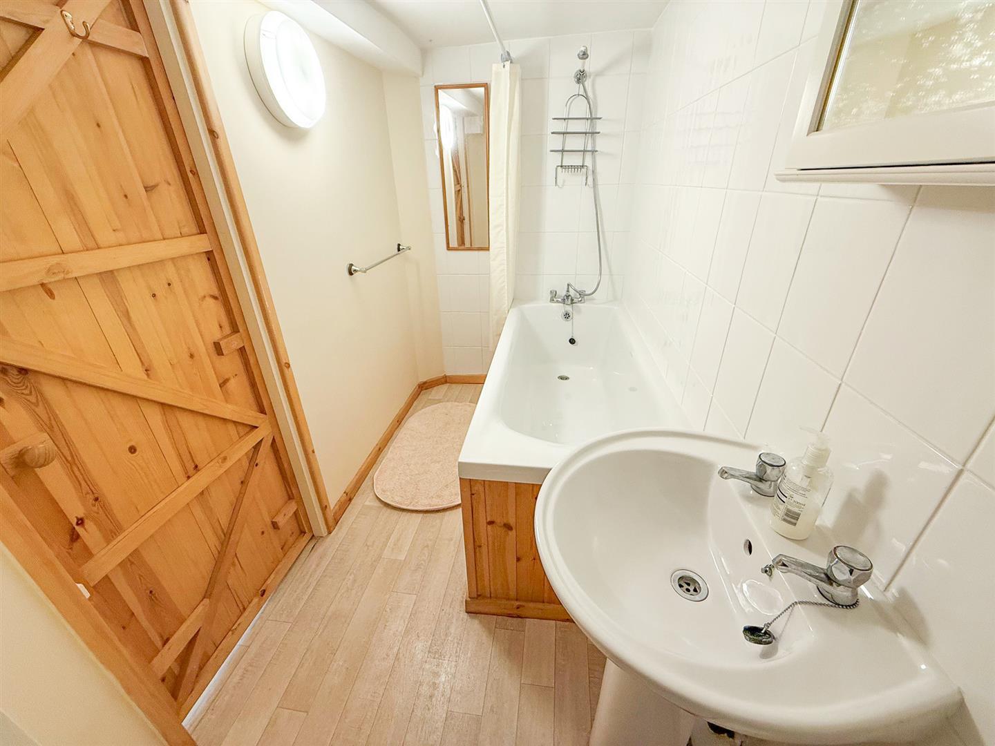Property Image 4559abee-499b-46d4-bae6-d6cf0cb3ed65