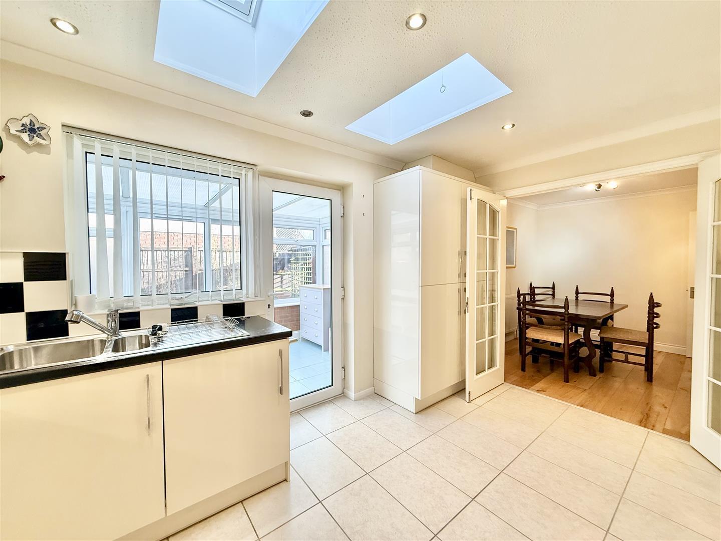 Property Image 455b0057-d8c0-43af-9810-65788cdf0c0e