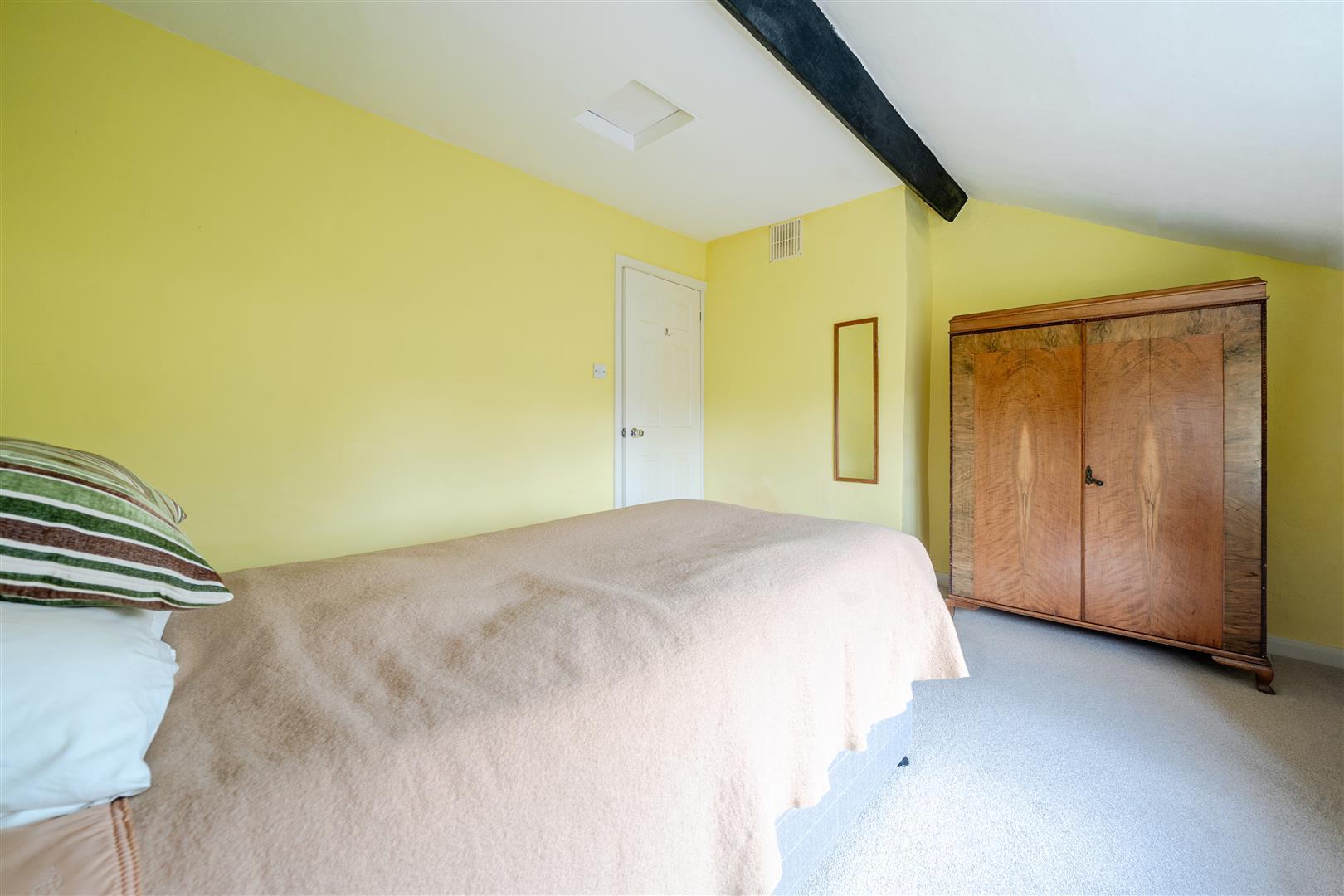 Property Image 45b0ed94-afb4-46c7-b093-3c5725815da8
