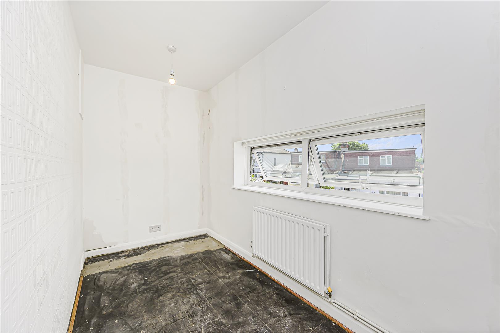 Property Image 45d5ce32-8d46-46b6-b5d5-306a00ff1923