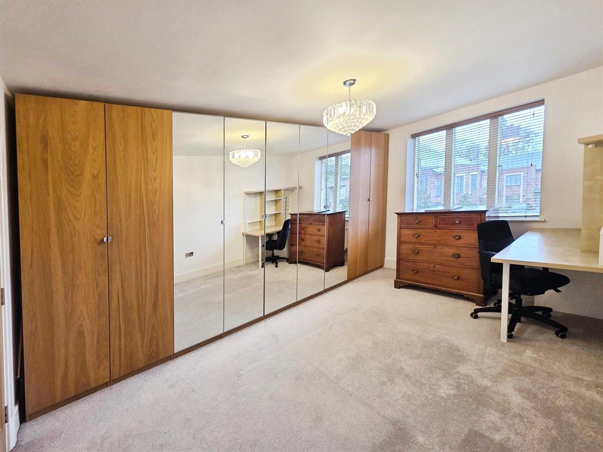 Property Image 45ddc29b-387d-43b9-bdc7-0265915d7114