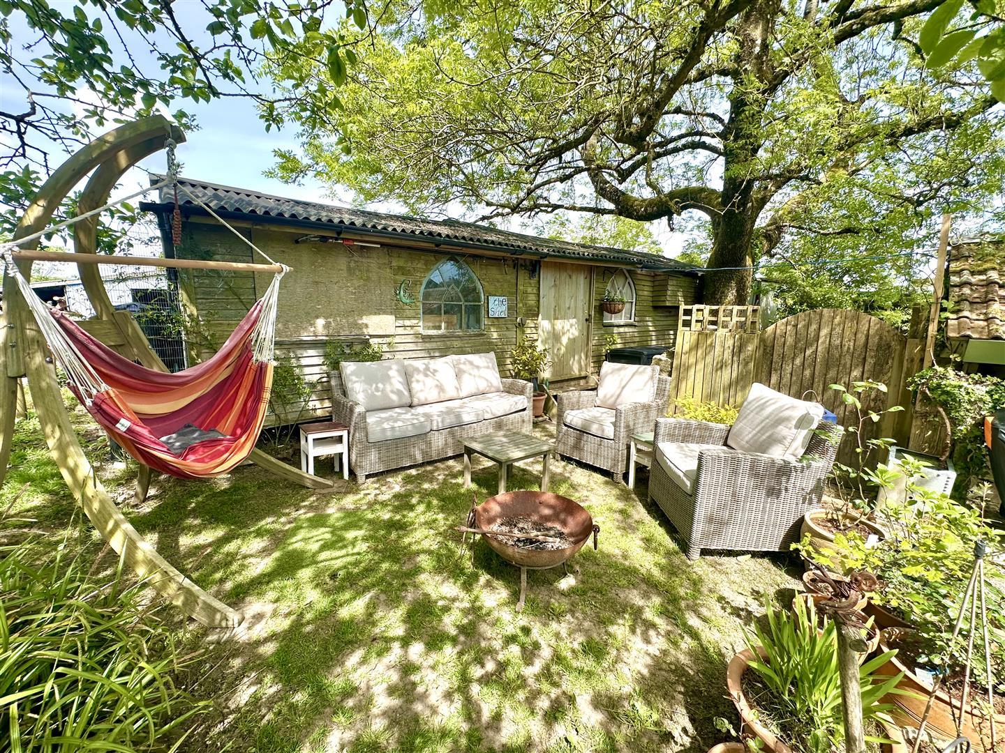 Property Image 45de51a0-c353-45cb-86f0-f72d0cb671ea