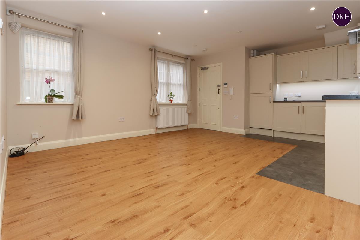 Property Image 45e59ec6-0cf5-4f12-aead-11d245b6d83d