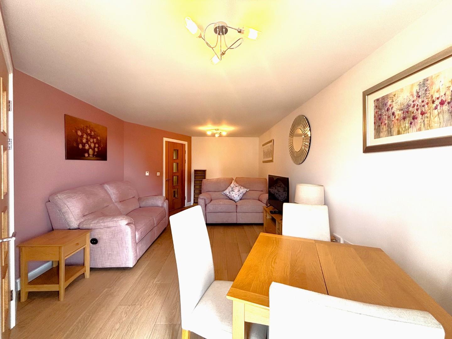 Property Image 45ea0136-d1d5-479a-b56b-ee9d7410ff68