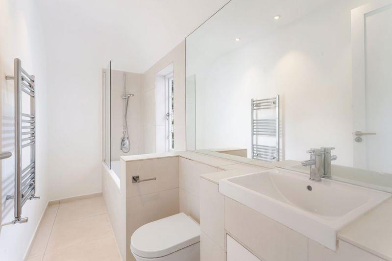 Property Image 45eaf091-bfcb-4282-9d6a-fd5f9827bff8