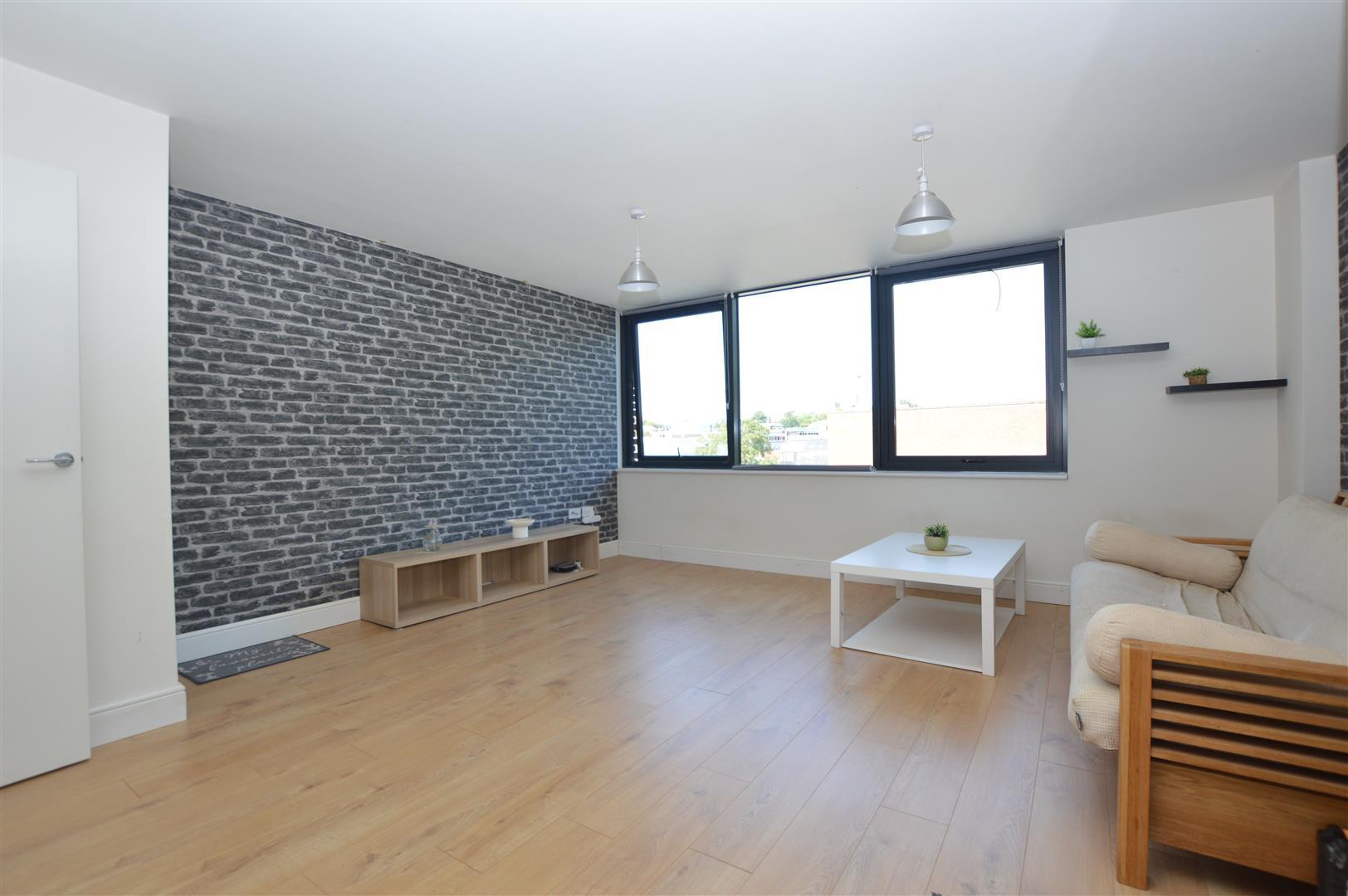Property Image 45ee313d-d40b-4cd5-960a-cd75b65f19ee