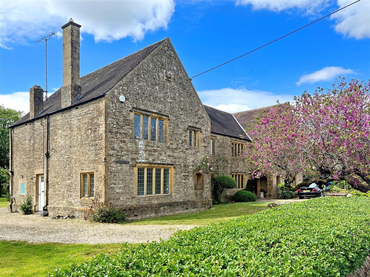 Property Image 46054d17-4bf9-4cf8-abb0-5e5b22d7d915