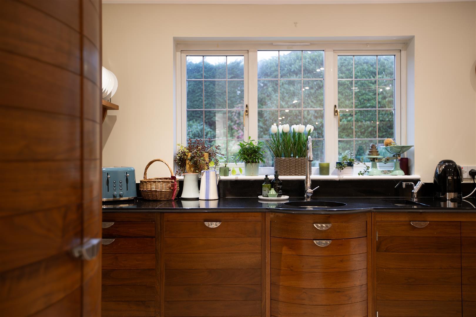 Property Image 46175170-e01c-4321-be5c-67c92d717d8f