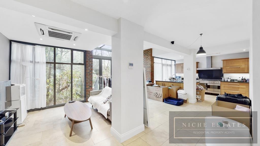 Property Image 462648de-568c-40cd-b97f-d71fa5d85fd3