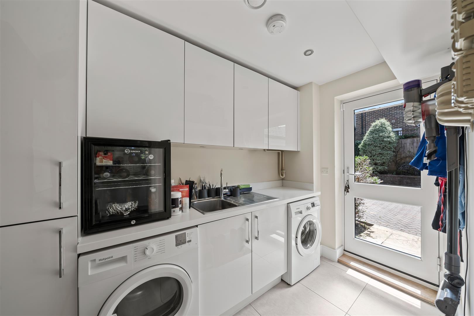 Property Image 4640c4cb-93cc-40f3-978e-e38af084ce7e
