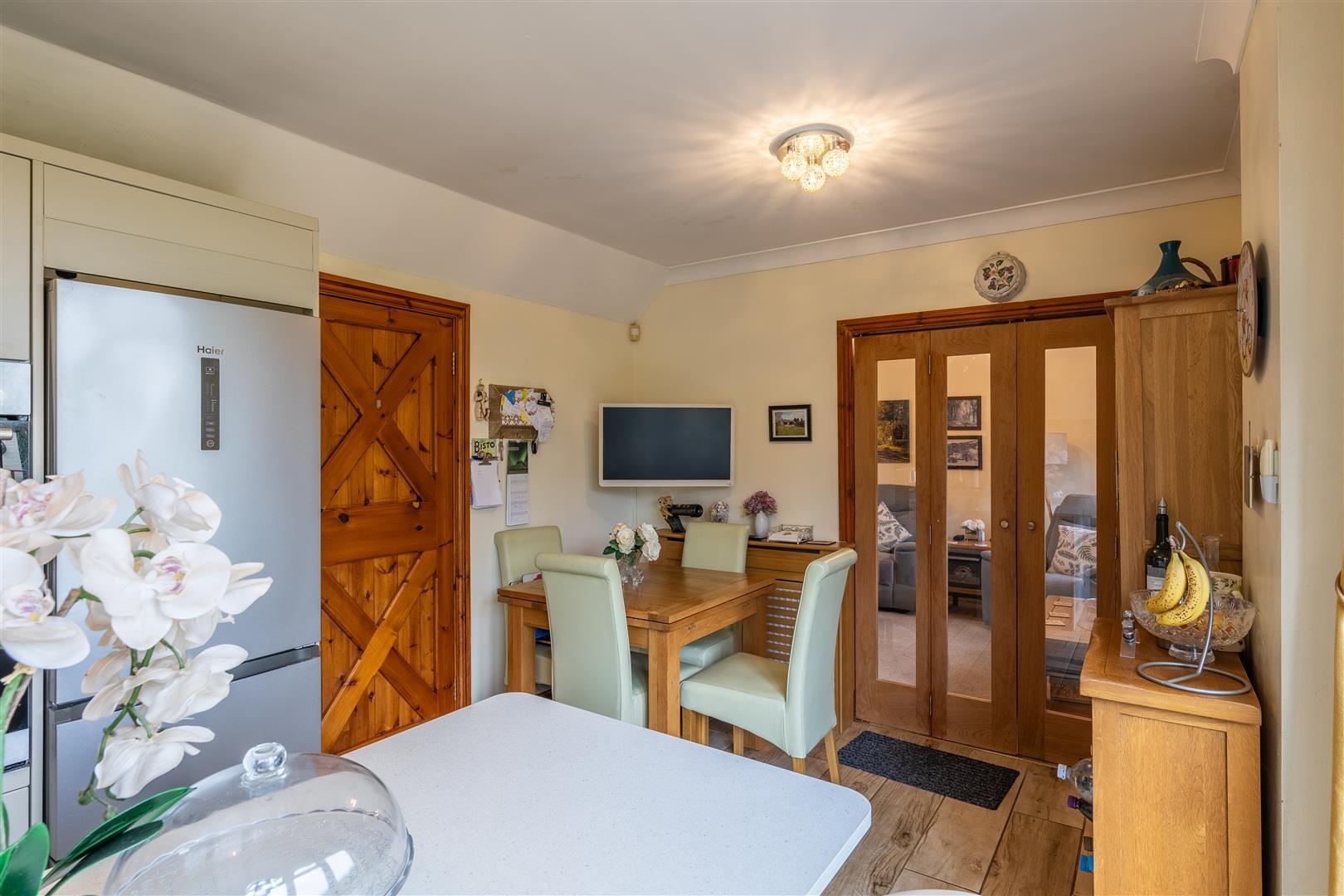 Property Image 464eb847-68be-403a-b0f7-816a5a109d1d