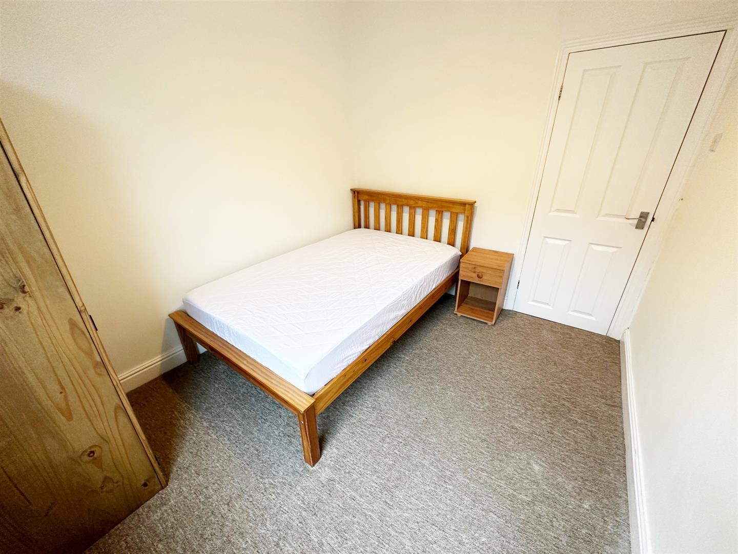Property Image 465b7c61-edbc-48c7-acd1-ecedba89662c