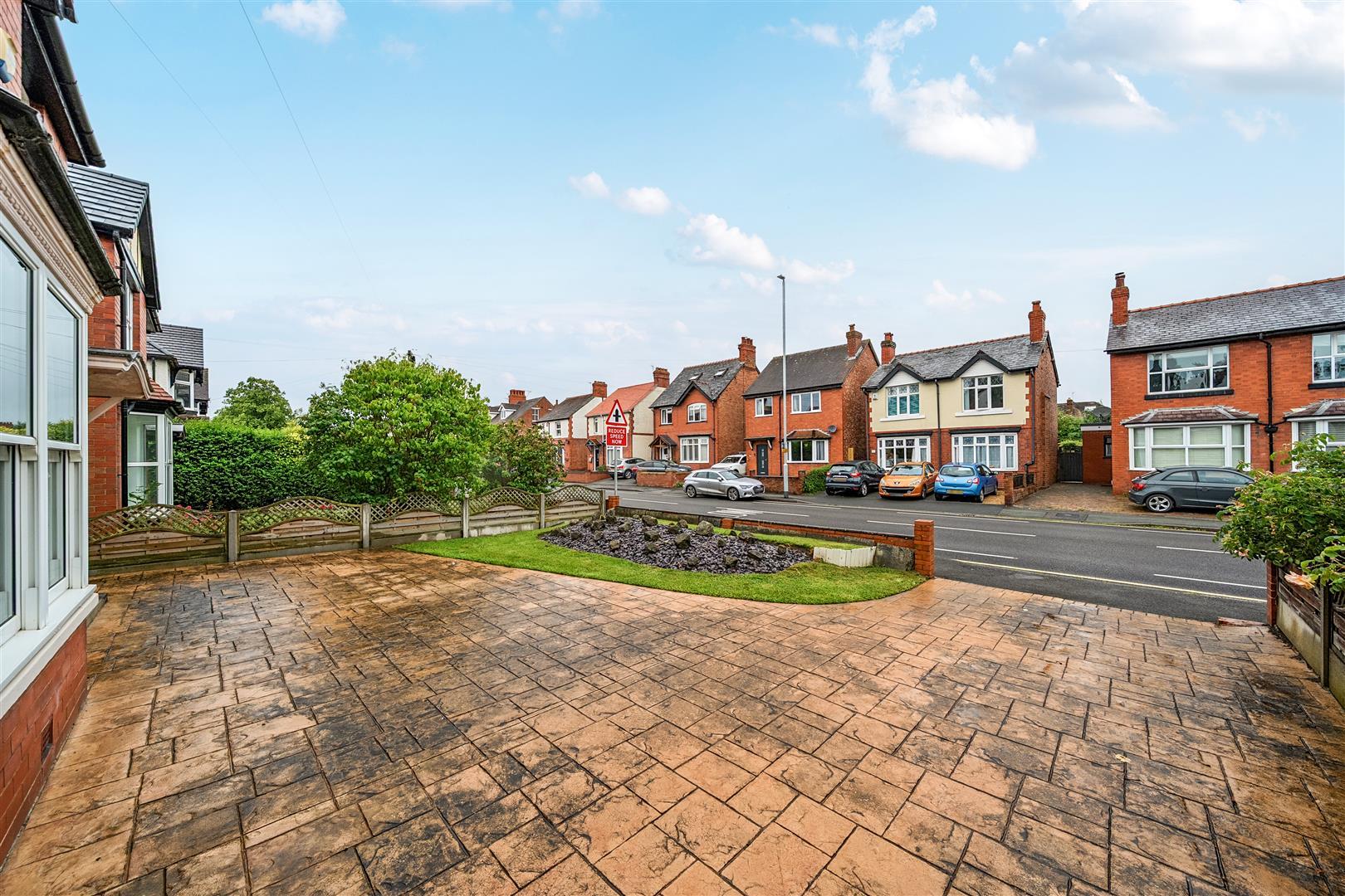 Property Image 4671ba26-efa9-43eb-9391-12dfa696bd77