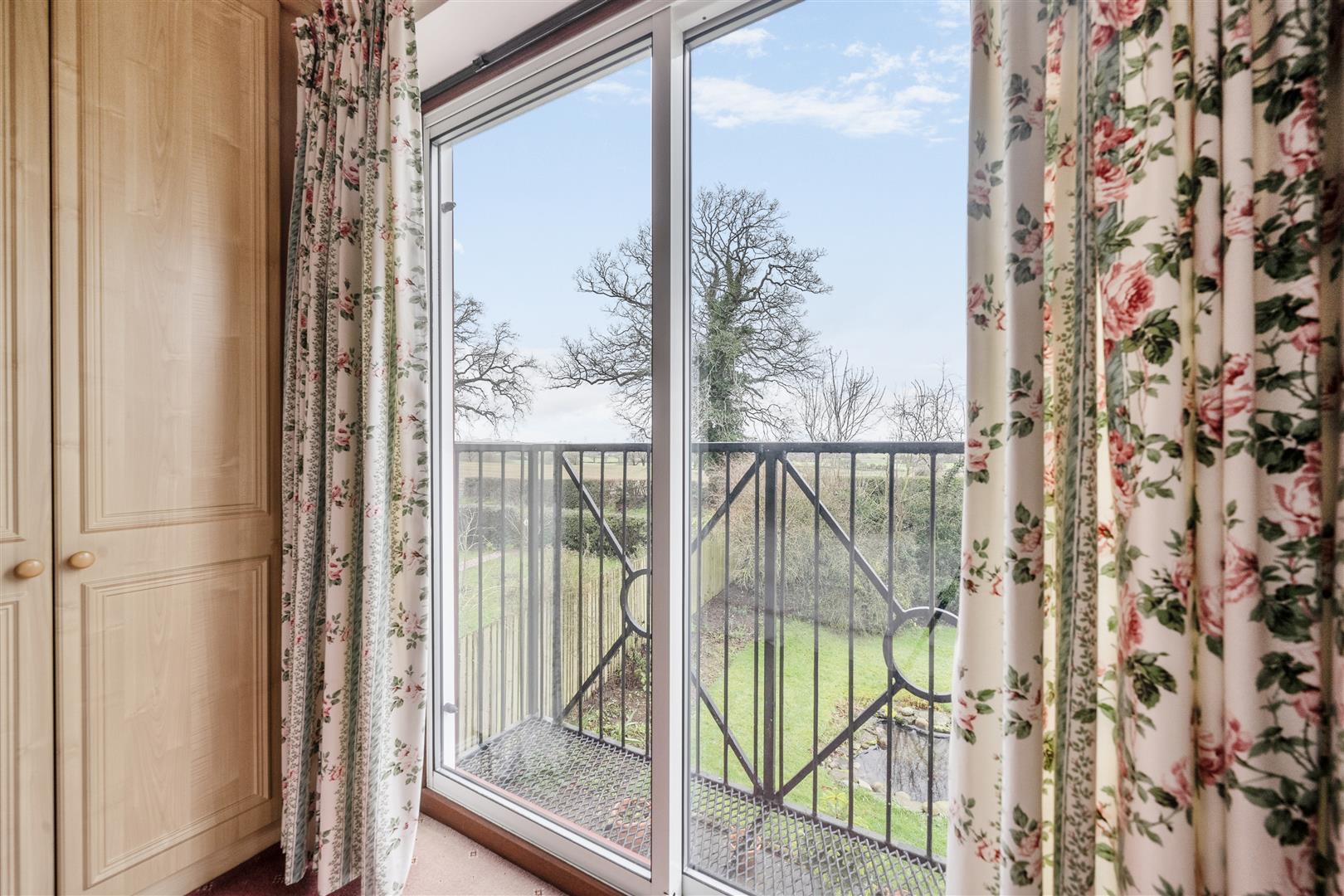 Property Image 467739f6-1eb2-449f-9e98-085cea9b60fb